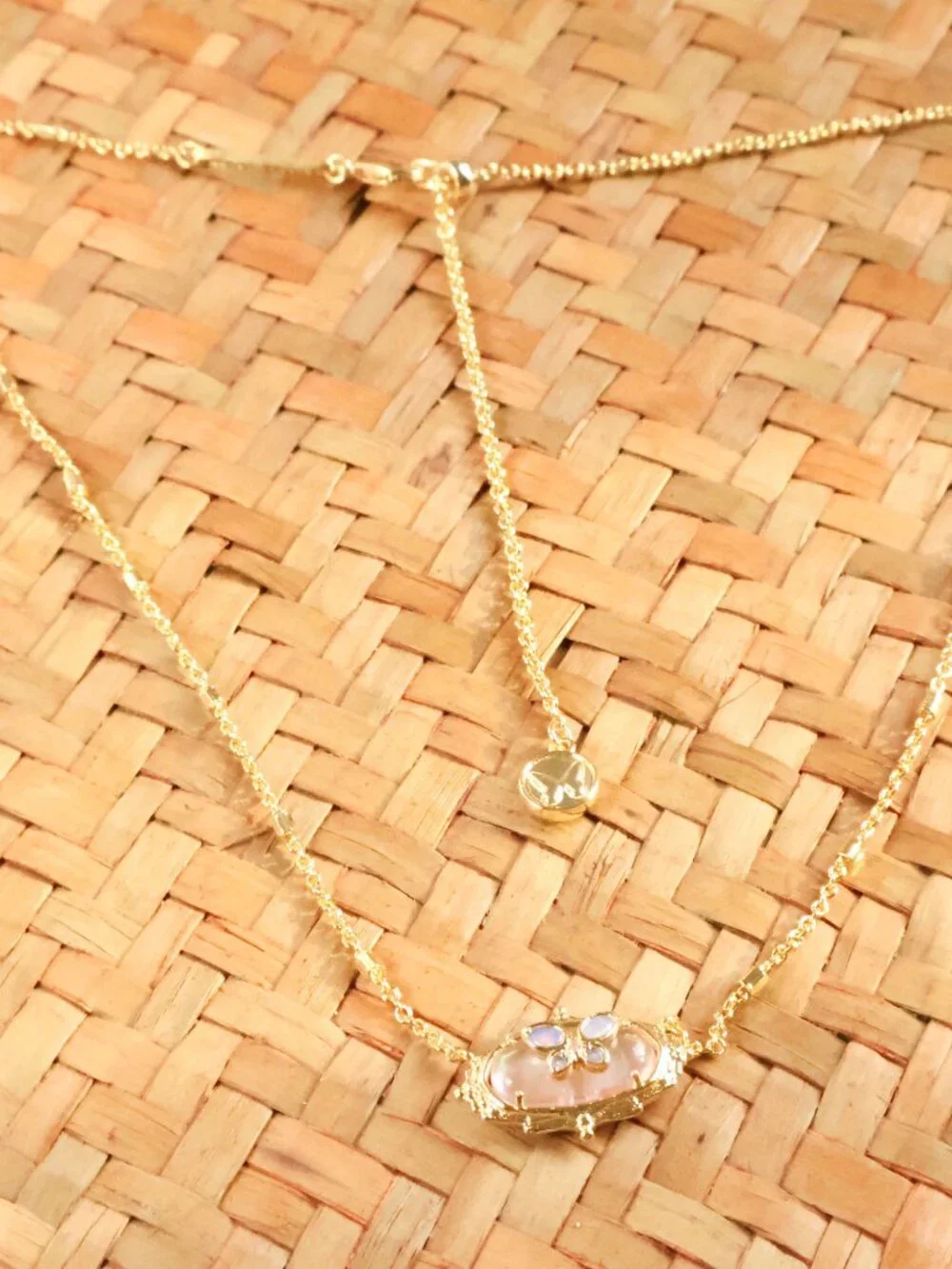 Kendra Scott Gold Necklace Light Pink Abalone